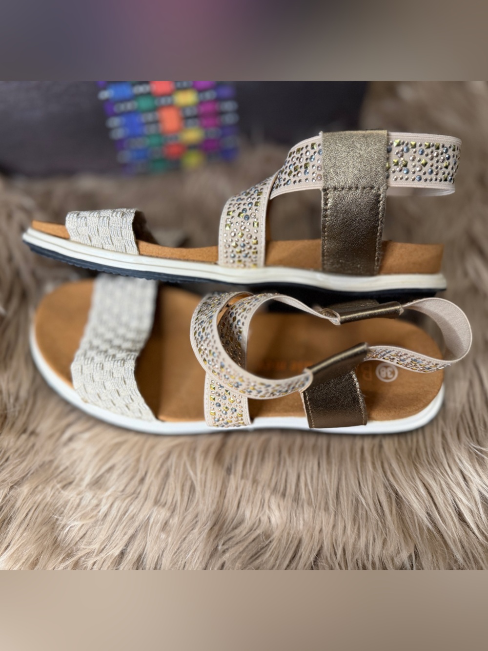bernie mev. Blanche Metallic Embellished Women's Strappy Sandals, sz 38 or 7 - Picture 5 of 8